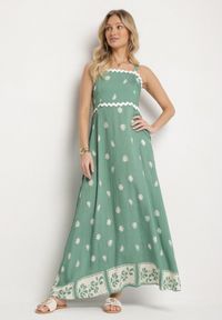 Born2be - Zielona Wiskozowa Sukienka z Geometrycznym Wzorem Lenirisa. Okazja: na co dzień. Kolor: zielony. Materiał: wiskoza. Długość rękawa: na ramiączkach. Wzór: geometria. Typ sukienki: proste. Styl: klasyczny, casual, elegancki #1