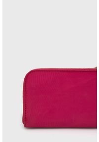 Guess kosmetyczka kolor różowy. Kolor: różowy #3