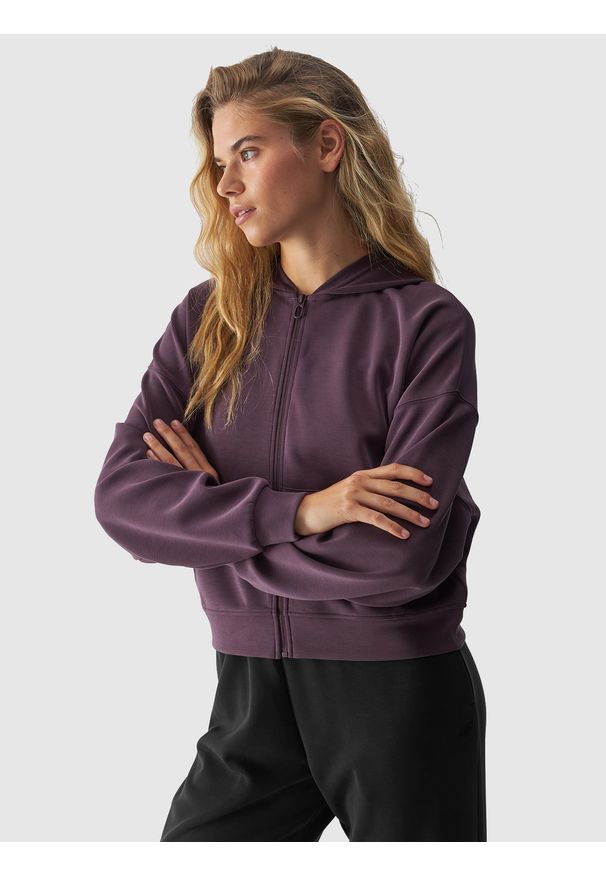 4f - 4F Bluza dresowa rozpinana z modalem damska - fioletowa XL. Okazja: na co dzień. Typ kołnierza: kaptur. Kolor: fioletowy. Materiał: dresówka. Wzór: gładki, ze splotem. Styl: sportowy, casual. Sport: fitness