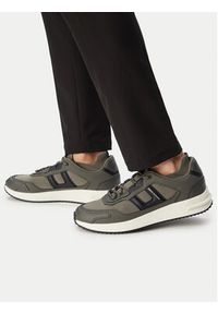Armani Exchange Sneakersy XM001682 AF17359 U8144 Zielony. Kolor: zielony. Materiał: materiał #2