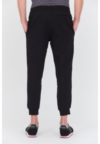 Guess - GUESS Czarne męskie spodnie dresowe Aldwin, Rozmiar XL. Kolor: czarny. Materiał: dresówka #4