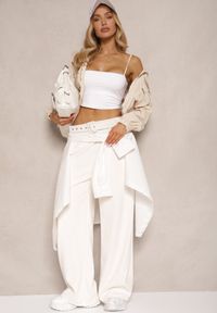 Renee - Białe Spodnie Sztruksowe o Szerokim Kroju High Waist z Paskiem Valoma. Okazja: na co dzień. Stan: podwyższony. Kolor: biały. Materiał: sztruks. Styl: casual, retro, elegancki