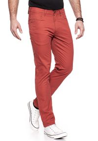 Wrangler - WRANGLER GREENSBORO RED OCHRE W15QAN73L. Materiał: materiał. Wzór: jednolity #9