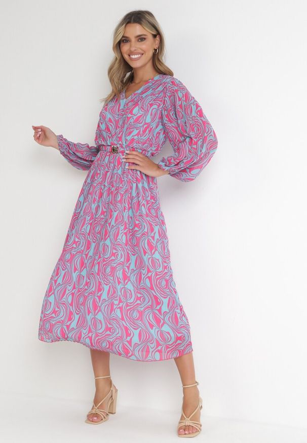 Born2be - Niebieska Rozkloszowana Sukienka z Plisowaniem i Paskiem Narna. Okazja: na randkę, na imprezę. Kolor: niebieski. Typ sukienki: plisowane