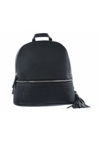 Big Star Accessories - Czarny Stylowy Plecak Damski Big Star. Kolor: czarny. Wzór: aplikacja. Dodatki: z frędzlami. Materiał: skórzane, z tłoczeniem. Styl: elegancki