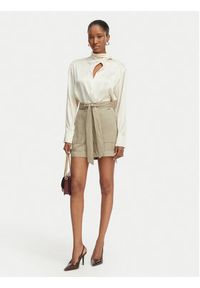 Guess Szorty materiałowe W5GD1R WG4C2 Khaki Regular Fit. Kolor: brązowy. Materiał: lyocell #5