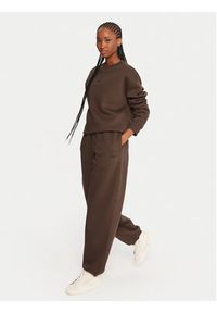 Reebok Spodnie dresowe Reebok X Ewa Chodakowska RK25304CCW Brązowy Regular Fit. Kolor: brązowy. Materiał: bawełna, syntetyk #3