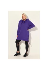 ULLA POPKEN - Damskie Długa bluza z kapturem tasiemka satynowa kaptur długi rękaw. Typ kołnierza: kaptur. Kolekcja: plus size. Kolor: fioletowy. Materiał: bawełna, poliester, materiał. Długość rękawa: długi rękaw. Długość: długie #1