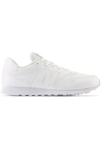 Buty unisex New Balance GM500ZW2 – białe. Okazja: na co dzień. Kolor: biały. Materiał: guma, tworzywo sztuczne, materiał. Szerokość cholewki: normalna