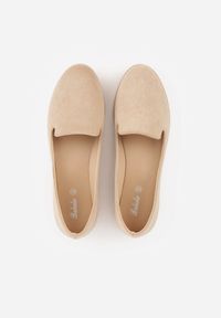 Born2be - Ciemnobeżowe Balerinki w Stylu Mokasynów Semirae. Okazja: na spacer, na co dzień, na spotkanie biznesowe, do pracy. Kolor: beżowy. Materiał: jeans. Styl: casual, biznesowy, elegancki, klasyczny #5