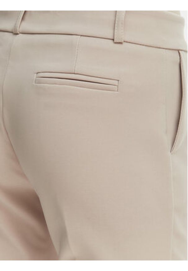 Rinascimento Spodnie materiałowe CFC0128638003 Beżowy Slim Fit. Kolor: beżowy. Materiał: syntetyk