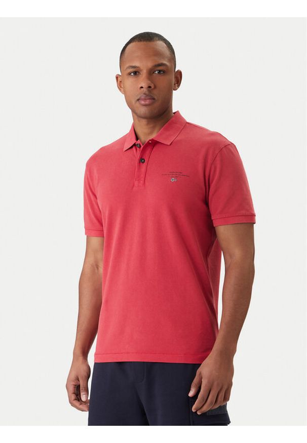 Napapijri Polo Elbass SS 4 NP0A4GDL Czerwony Regular Fit. Typ kołnierza: polo. Kolor: czerwony. Materiał: bawełna