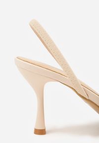 Born2be - Beżowe Sandały na Szpilce Ozdobione Koralikami i Haftem Iphorise. Okazja: na co dzień. Kolor: beżowy. Wzór: aplikacja, haft. Obcas: na szpilce. Styl: casual, elegancki, klasyczny, wizytowy #7