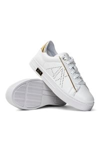 Sneakersy damskie białe Armani Exchange XDX079 XV415 K702. Kolor: biały