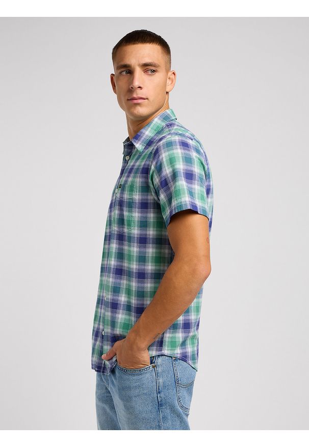 Lee - LEE MĘSKA KOSZULA LEE LEE BUTTON DOWN SS DANDY GREEN 112349961. Typ kołnierza: button down