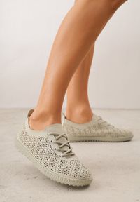 Renee - Zielone Ażurowe Tenisówki w Stylu Boho Tidira. Okazja: na co dzień. Kolor: zielony. Wzór: ażurowy. Sezon: wiosna. Styl: boho #8