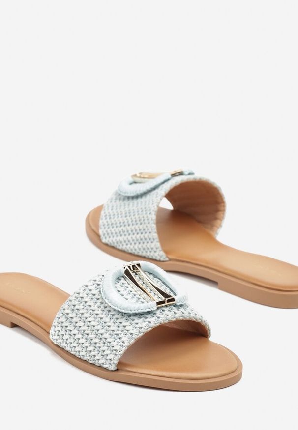 Born2be - Niebieskie Klapki Vices z Metaliczną Ozdobą Zendisa. Okazja: na co dzień. Kolor: niebieski. Materiał: jeans. Wzór: aplikacja. Sezon: lato. Styl: casual, elegancki