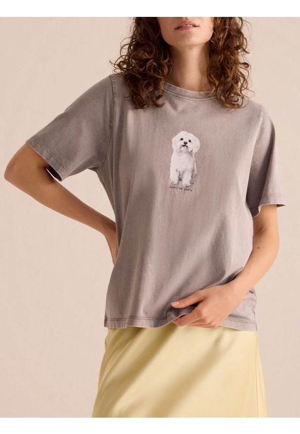 Reserved - T-shirt z nadrukiem - ciemnoszary. Kolor: szary. Materiał: dzianina, bawełna. Wzór: nadruk