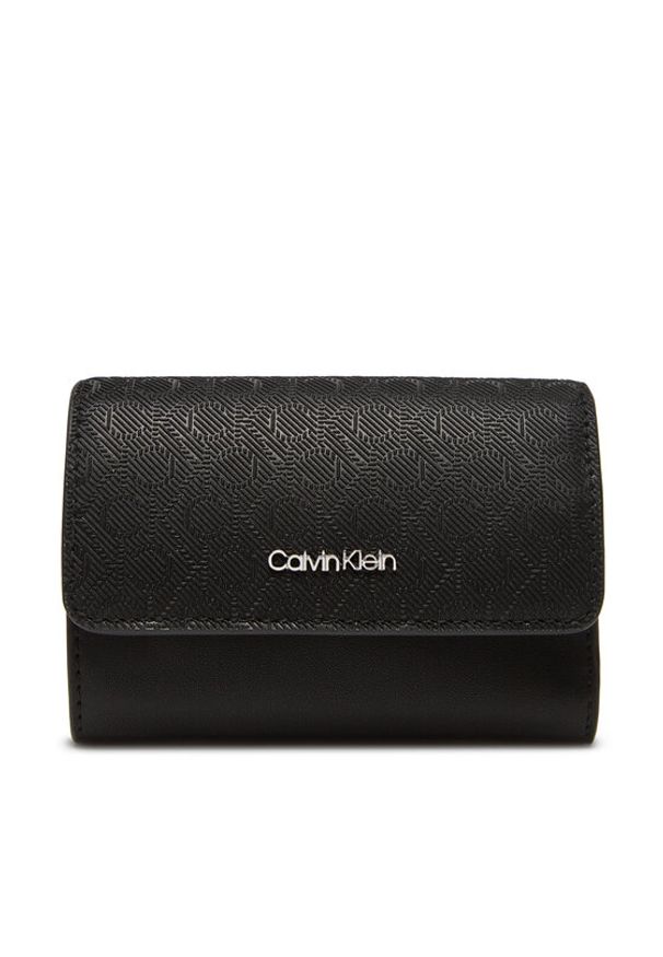 Calvin Klein Portfel damski Ck Must Aop Small Trifold W Zip LV04F1038G Czarny. Kolor: czarny. Materiał: skóra