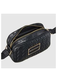 Valentino by Mario Valentino - VALENTINO Tłoczona czarna torebka z przypinaną saszetką sunny re haversack. Kolor: czarny. Materiał: z tłoczeniem #5