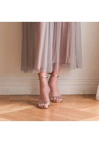 Marco Shoes Eleganckie sandały wykonane ze skóry złoty. Kolor: złoty. Materiał: skóra. Styl: elegancki #7