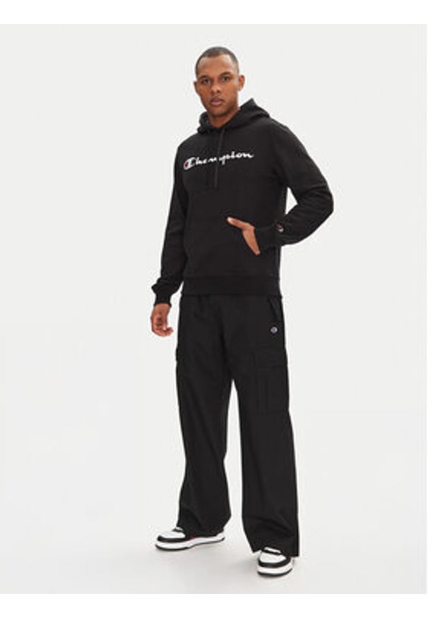 Champion Bluza 220726 Czarny Slim Fit. Kolor: czarny. Materiał: syntetyk