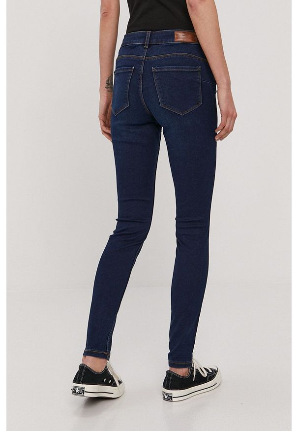 Vero Moda Jeansy damskie medium waist. Kolor: niebieski