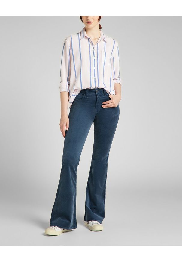 Lee - LEE ONE POCKET SHIRT DAMSKA KOSZULA DŁUGI RĘKAW PALE LILAC L45TXDSU 112140167. Długość rękawa: długi rękaw. Długość: długie