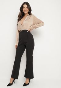Born2be - Czarno-Beżowy Elegancki Kombinezon z Kopertową Górą i Szerokim Dołem Boleeti. Okazja: na co dzień. Kolor: czarny. Styl: elegancki #1
