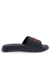 TOMMY HILFIGER - Klapki Tommy Hilfiger Dual Density Hilfiger Pool FM0FM05430-DW5 - granatowe. Okazja: na plażę, na co dzień. Kolor: niebieski. Materiał: syntetyk, guma. Wzór: aplikacja. Styl: casual