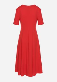 Born2be - Czerwona Sukienka Rozkloszowana z Taliowaniem Telorwena. Okazja: na randkę, na ślub cywilny, na wesele. Kolor: czerwony. Materiał: tkanina. Długość rękawa: krótki rękaw. Styl: klasyczny #5