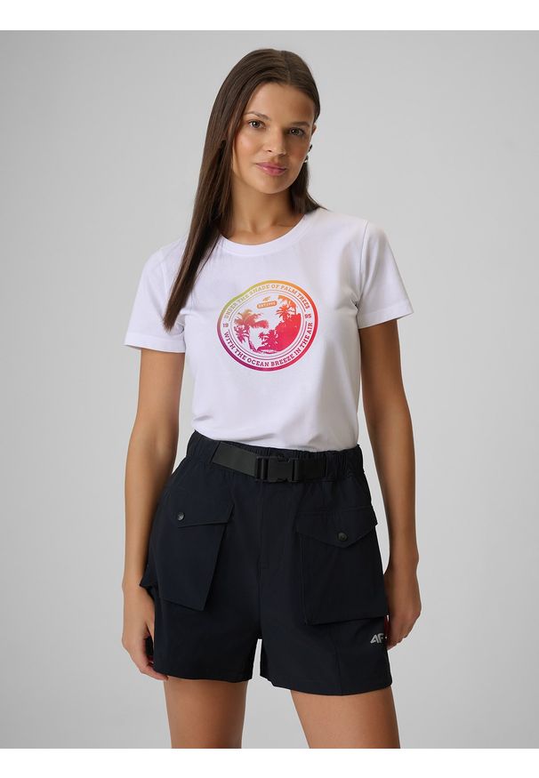 4f - 4F T-shirt regular z nadrukiem damski - biały XS. Okazja: na co dzień. Kolor: biały. Materiał: dzianina, bawełna, materiał. Wzór: nadruk. Styl: casual, klasyczny, sportowy