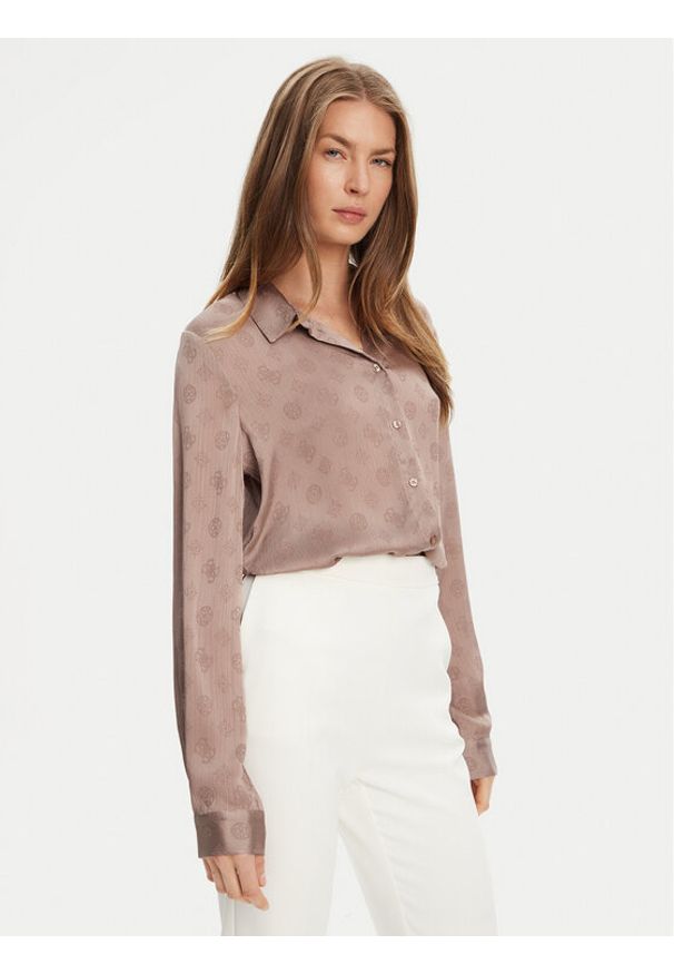 Guess Koszula W5YH1A WHCR2 Beżowy Regular Fit. Kolor: beżowy. Materiał: syntetyk
