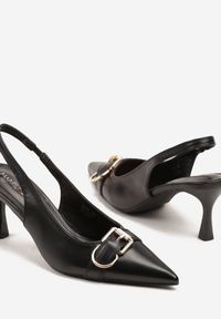 Renee - Czarne Sandały na Szpilce Slingback Ozdobione Metaliczną Klamrą Zeornna. Okazja: na co dzień. Zapięcie: klamry. Kolor: czarny. Wzór: aplikacja. Obcas: na szpilce. Styl: casual, elegancki