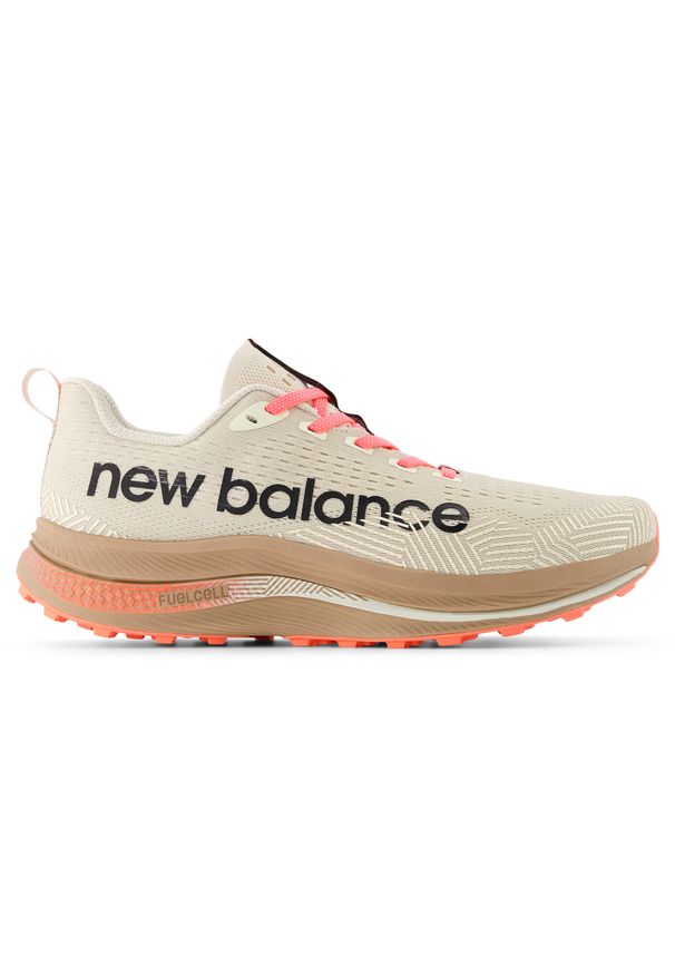 Buty męskie New Balance FuelCell SuperComp Trail MTTRXUR1 – beżowe. Okazja: na co dzień. Kolor: beżowy. Materiał: materiał, włókno, guma, syntetyk. Szerokość cholewki: normalna. Sport: bieganie, wspinaczka, fitness