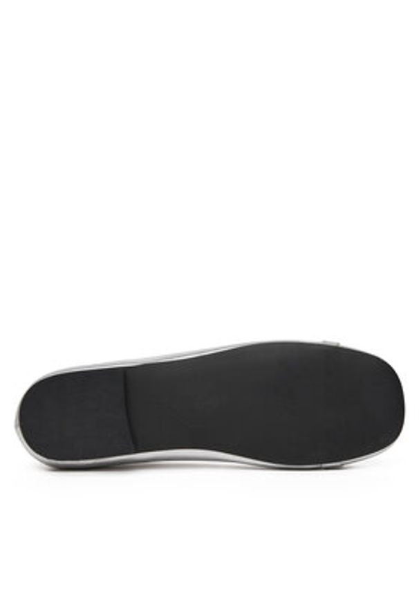 Love Moschino - LOVE MOSCHINO Baleriny JA11011G1MIF090B Srebrny. Kolor: srebrny. Materiał: skóra