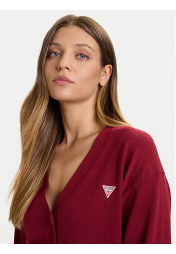 Guess Jeans Kardigan W4BR16 Z3HO2 Czerwony Regular Fit. Kolor: czerwony. Materiał: syntetyk