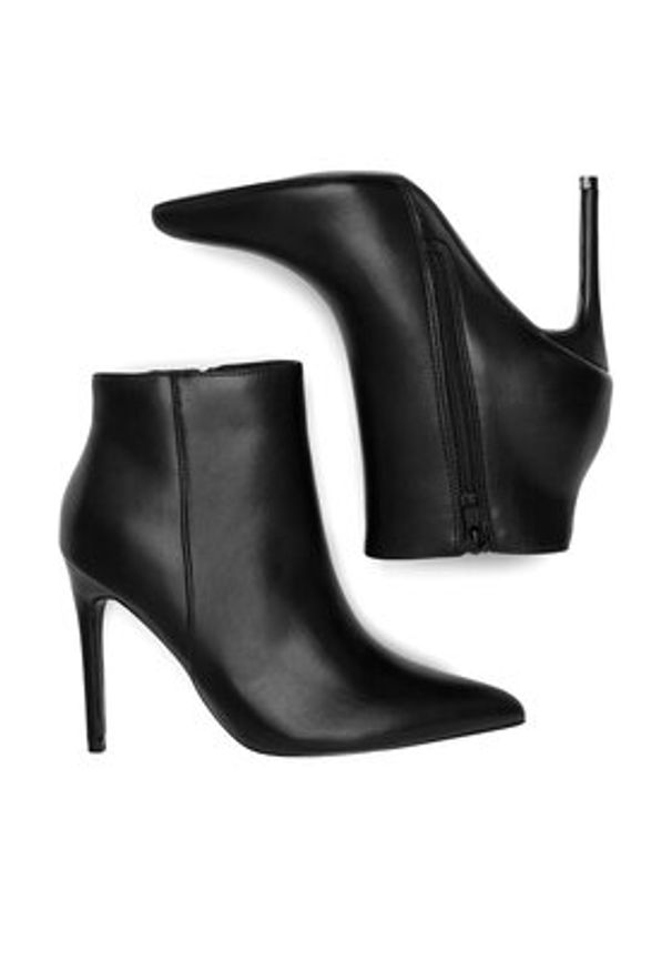 DeeZee Botki WYL3588-10 Czarny. Kolor: czarny. Materiał: syntetyk, materiał