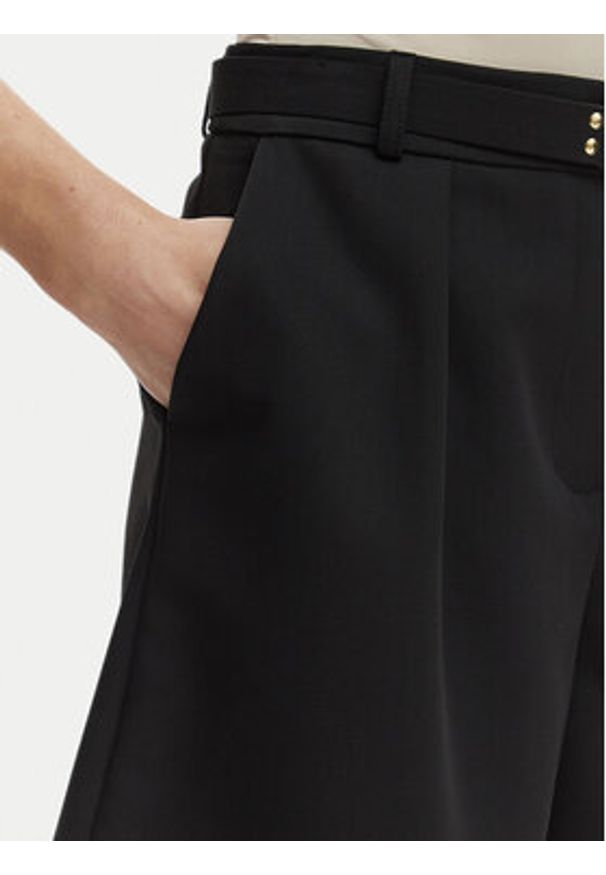 Rinascimento Szorty materiałowe CFC0127761003 Czarny Regular Fit. Kolor: czarny. Materiał: syntetyk