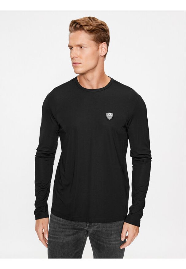 EA7 Emporio Armani Longsleeve 8NPT17 PJRGZ 1200 Czarny Regular Fit. Kolor: czarny. Materiał: syntetyk, wiskoza. Długość rękawa: długi rękaw