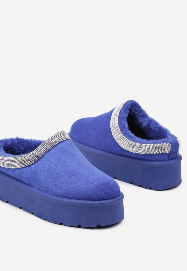 Born2be - Niebieskie Śniegowce na Grubej Podeszwie z Ozdobnymi Cyrkoniami Irithalla. Okazja: na co dzień. Kolor: niebieski. Materiał: wełna. Sezon: zima. Styl: elegancki, casual
