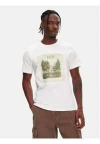 Hunter T-Shirt Duart Graphic HARM0033251 Biały Regular Fit. Kolor: biały. Materiał: bawełna