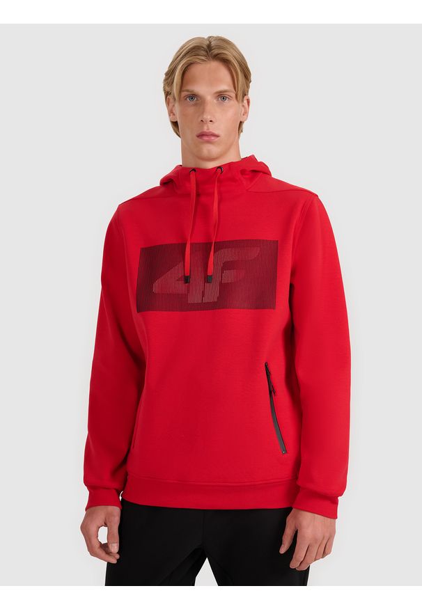 4f - 4F Bluza dresowa nierozpinana z kapturem męska - czerwona XXL. Okazja: na co dzień. Typ kołnierza: kaptur. Kolor: czerwony. Materiał: dresówka. Wzór: gładki, ze splotem, nadruk. Styl: klasyczny, casual, sportowy