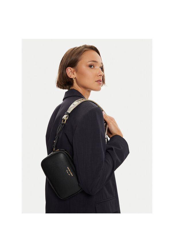 Torebka Emporio Armani. Kolor: czarny