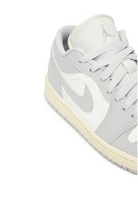 Nike Sneakersy Air Jordan 1 Low DC0774 103 Biały. Kolor: biały. Materiał: skóra. Model: Nike Air Jordan #5