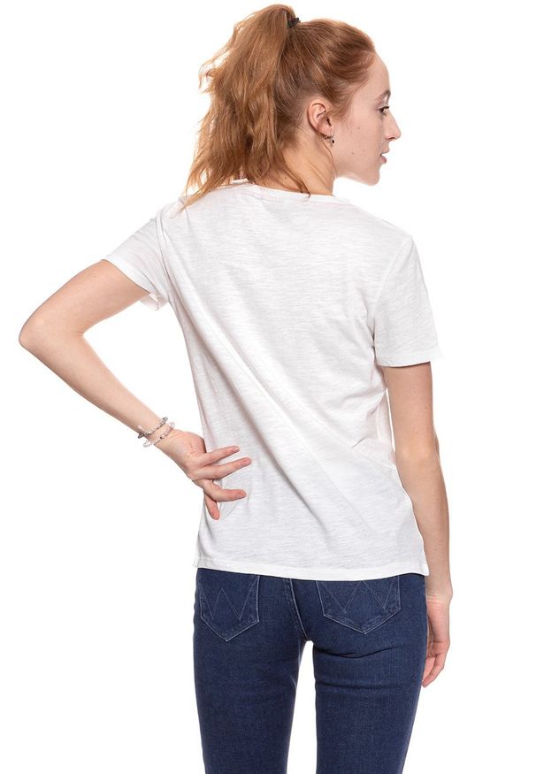 Wrangler - WRANGLER T SHIRT DAMSKI GRAPHIC TEE OFFWHITE W702RG902 112130900. Wzór: nadruk