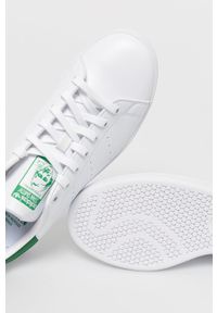 adidas Originals Buty FX5502.M kolor biały FX5502.M-WHT/GRN. Nosek buta: okrągły. Zapięcie: sznurówki. Kolor: biały. Materiał: materiał. Obcas: na obcasie. Wysokość obcasa: niski #5