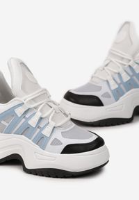 Renee - Biało-Niebieskie Sneakersy z Przeszyciami i Żłobieniami na Grubej Podeszwie Aviral. Kolor: niebieski #3
