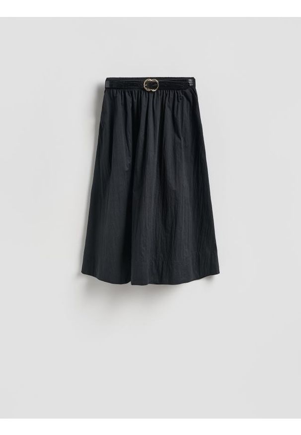 Reserved - Spódnica midi z paskiem - czarny. Kolor: czarny. Materiał: tkanina. Wzór: gładki