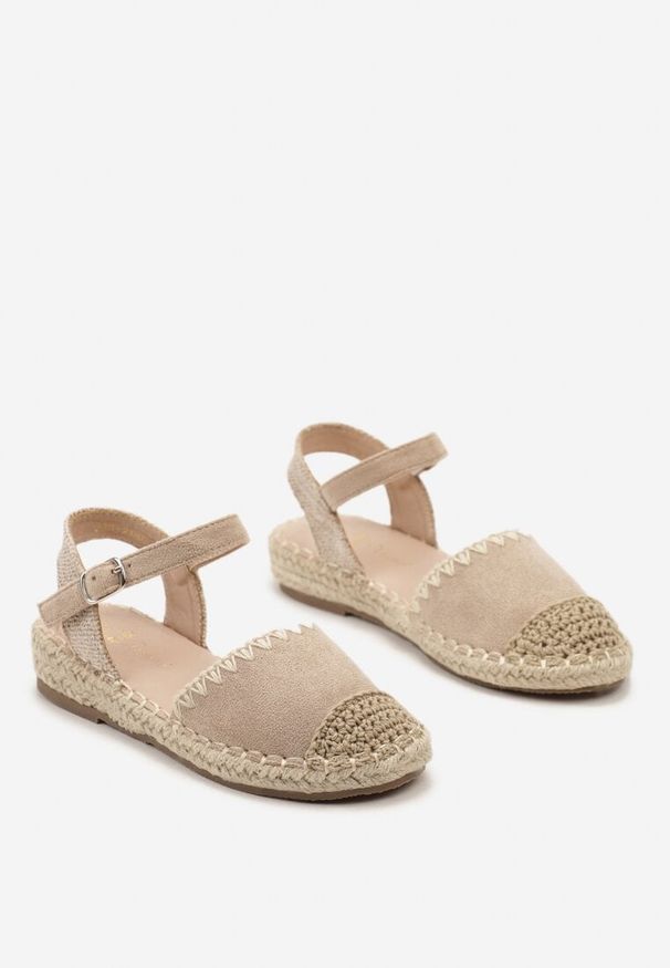 Born2be - Beżowe Płaskie Sandały Espadryle na Plecionej z Juty Podeszwie Zapinane przy Kostce na Sprzączkę Mellata. Okazja: na co dzień, na imprezę. Nosek buta: okrągły. Zapięcie: sprzączka. Kolor: beżowy. Materiał: len, tkanina. Sezon: lato. Styl: elegancki, casual